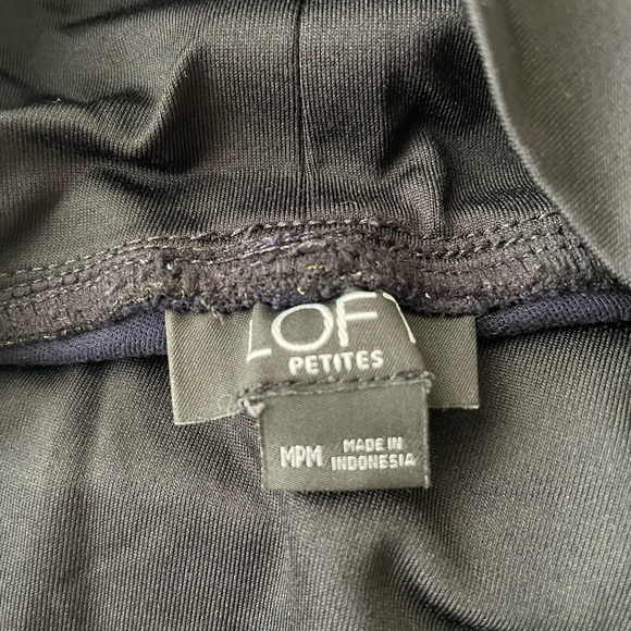 EUC Loft Maternity Skinny Pants - Picture 2 of 3